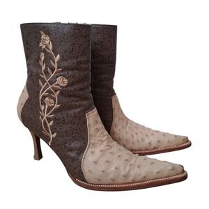 Western Ostrich Women's size 7½ Pointy Floral Embroidered Leather Heeled Boots